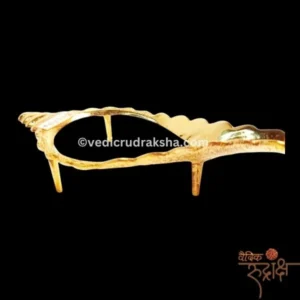 Brass Shankh Stand – Golden Pital Shankha Dani for 5–10 Inch Conch Shells (Temple & Puja Accessory)
